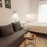 Skalny Apartamenty, Séjour à la ferme Ogrodzieniec