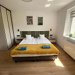 בית חווה Skalny Apartamenty, אוגרודז'ינייץ