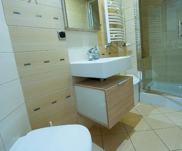 Skalny Apartamenty, * Ogrodzieniec